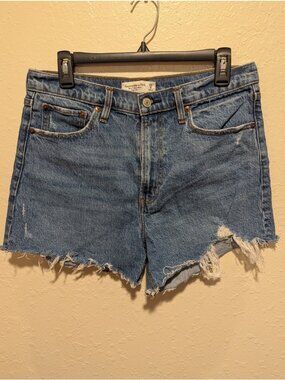 Abercrombie Fitch Women’s 4" High Rise Mom Short Size 29/8 Denim Raw Hem